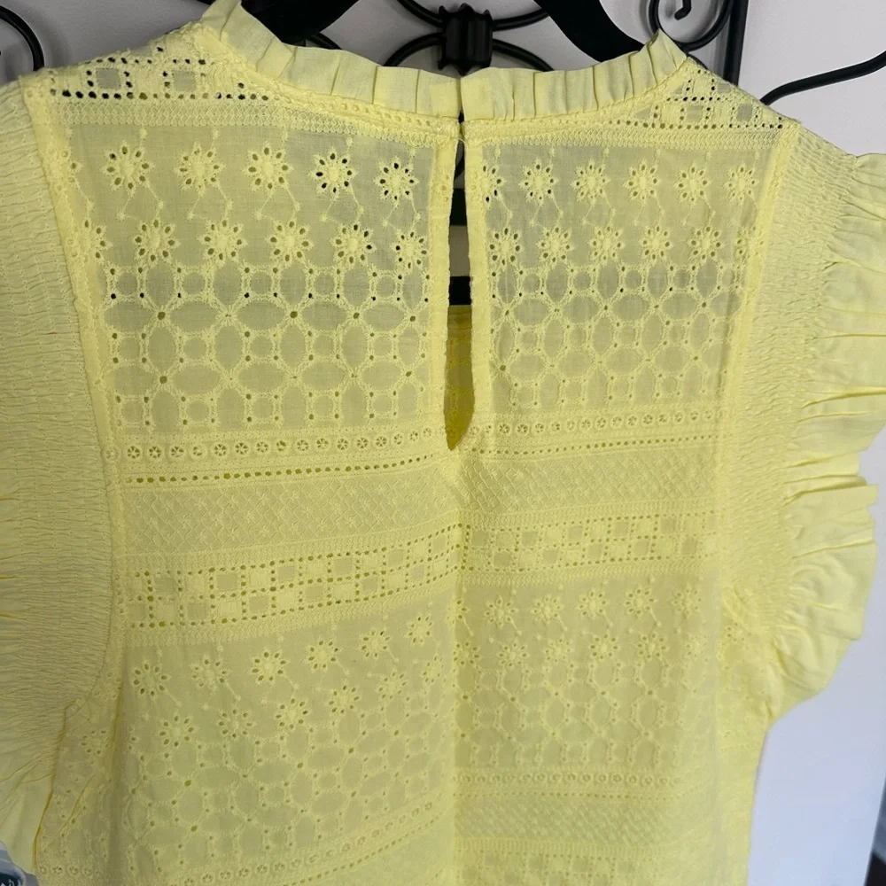 English Factory Yellow Lace Eyelet Blouse Ruffle Sleeves keyhole opening NWT - Picture 7 of 7